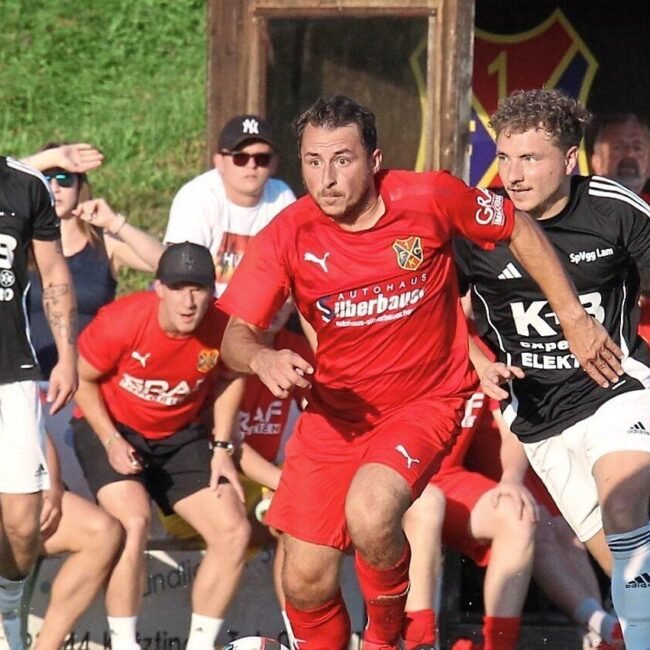 Der 1. FC Bad Kötzting gewinnt das Derby gegen die SpVgg Lam mit 1:0.