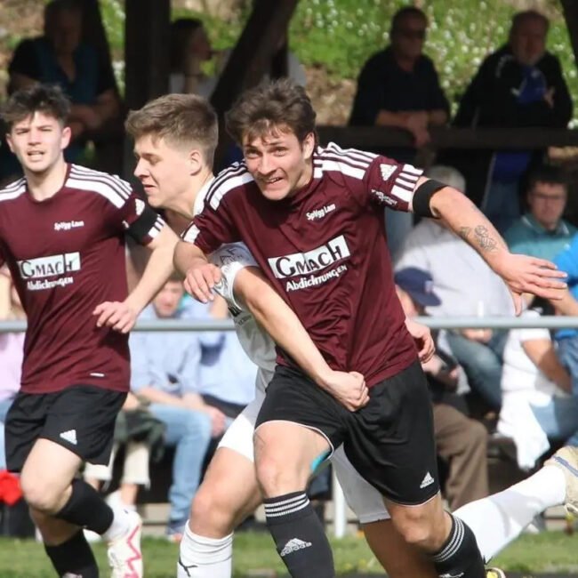 Der 1. FC Bad Kötzting empfängt die SpVgg Lam im Stadion am Roten Steg.